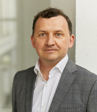 Андрей Шаромов, PR-директор Высшей школы бизнеса НИУ ВШЭ, старший преподаватель кафедры рекламы и связей с общественностью журфака МГУ. Пиар – это создание положительного образа. Андрей Шаромов, PR-директор Высшей школы бизнеса НИУ ВШЭ, старший преподаватель кафедры рекламы и связей с общественностью журфака МГУ. Пиар – это создание положительного образа.